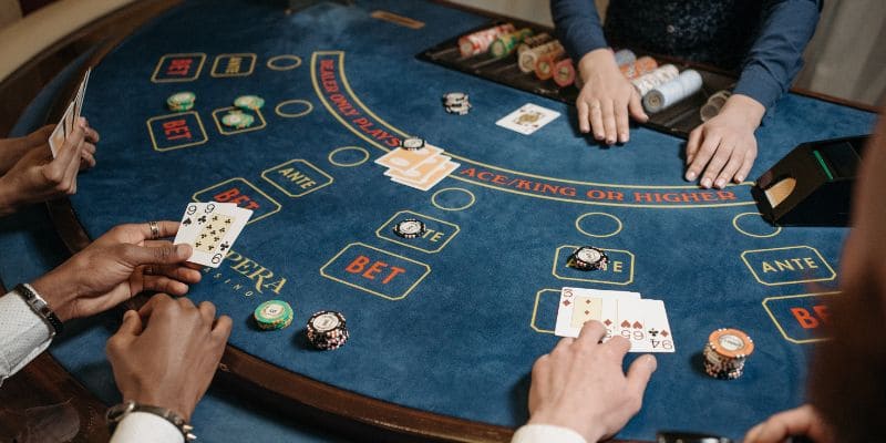 Giới thiệu trò chơi baccarat casinomcw